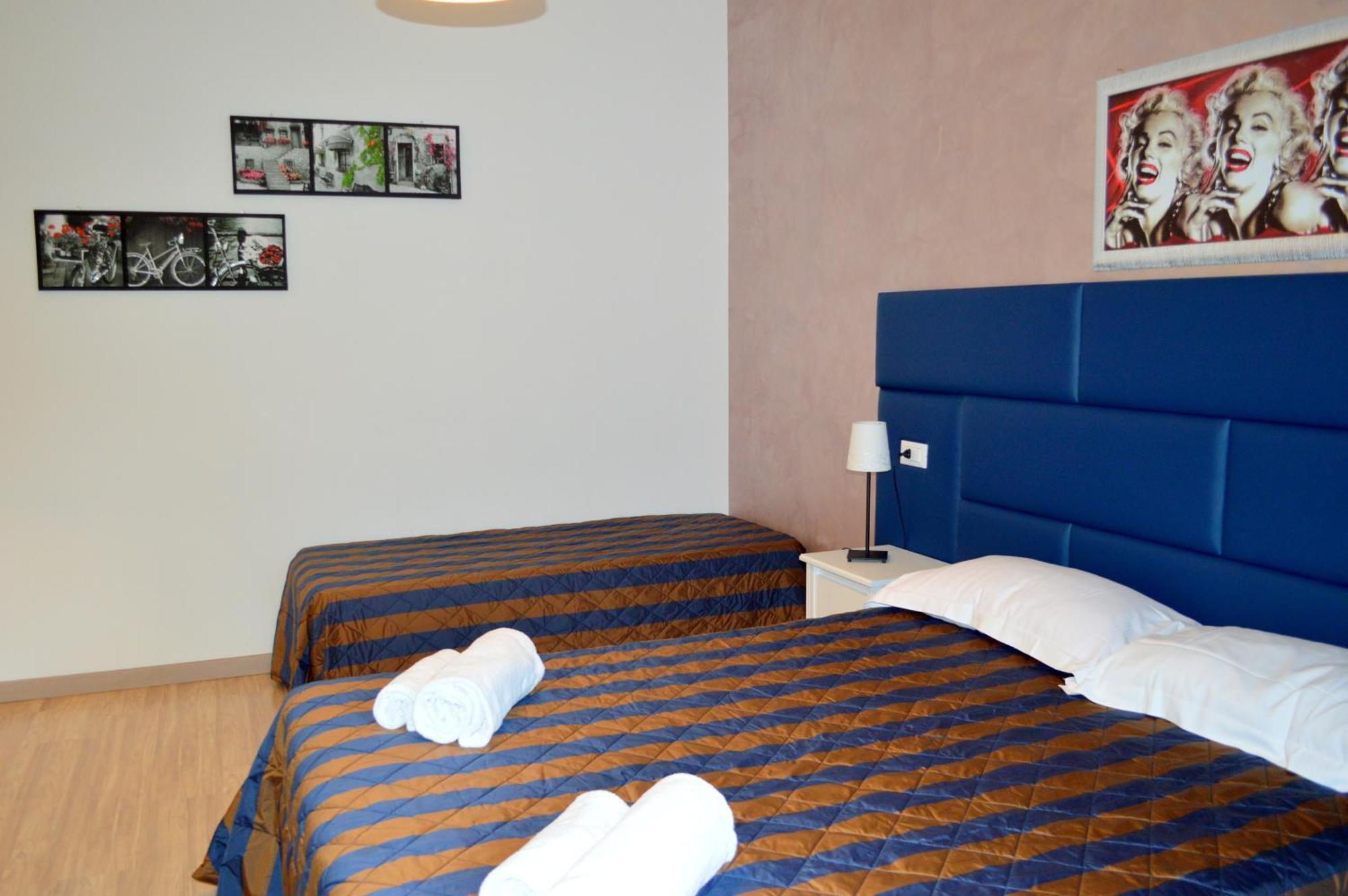 Check-Inn Rooms — Photos 1